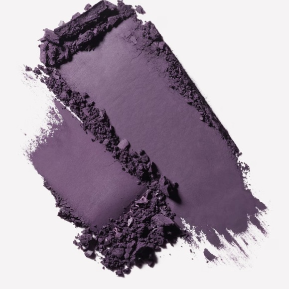 LAST ONE! “It’s Vintage” Pro Palette Refill MAC Powder Kiss Eyeshadow - Picture 5 of 5